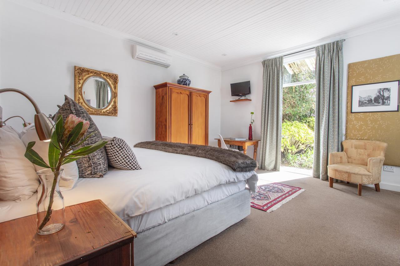 22 Die Laan Guest House Стелленбос Экстерьер фото