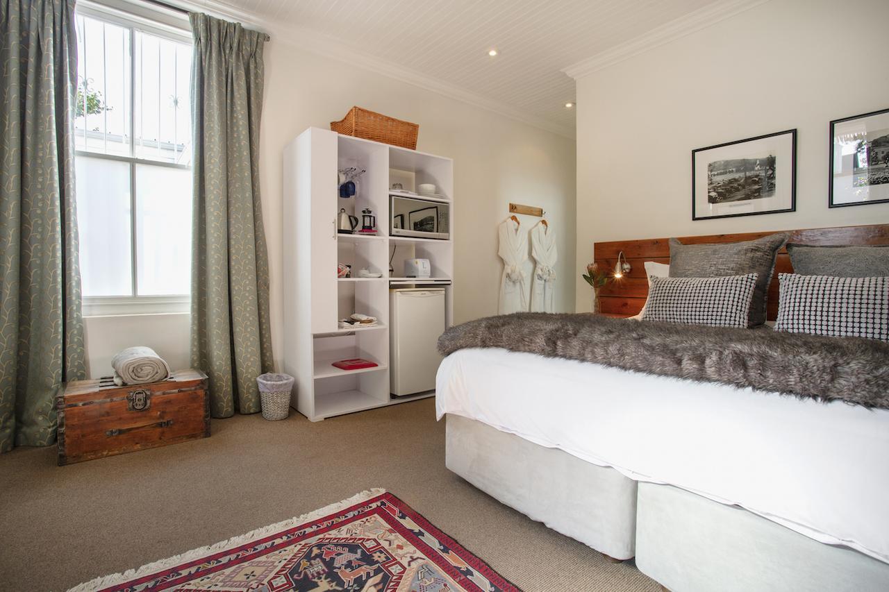 22 Die Laan Guest House Стелленбос Экстерьер фото