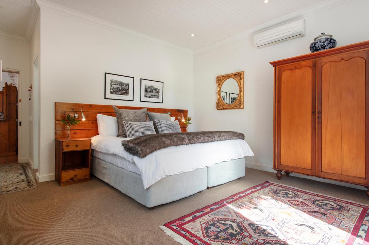 22 Die Laan Guest House Стелленбос Экстерьер фото
