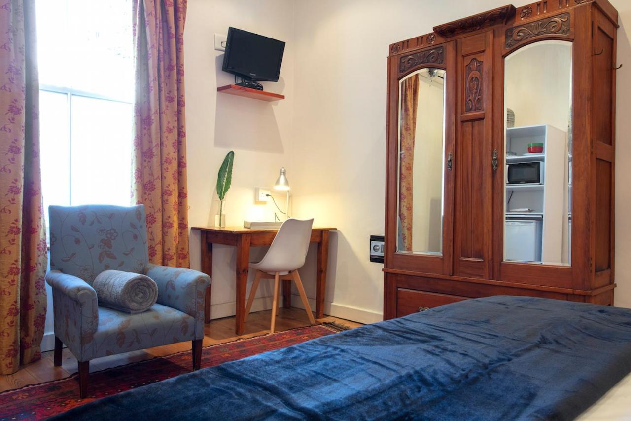 22 Die Laan Guest House Стелленбос Экстерьер фото