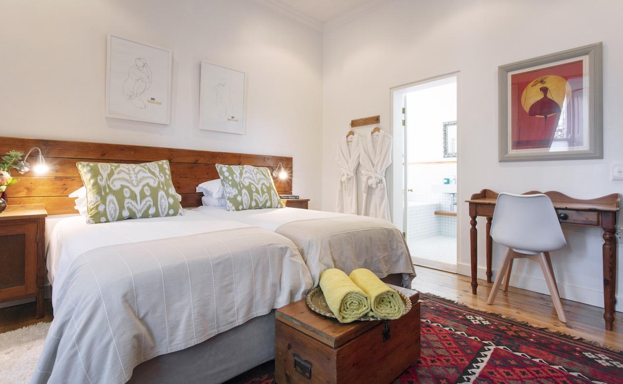 22 Die Laan Guest House Стелленбос Экстерьер фото