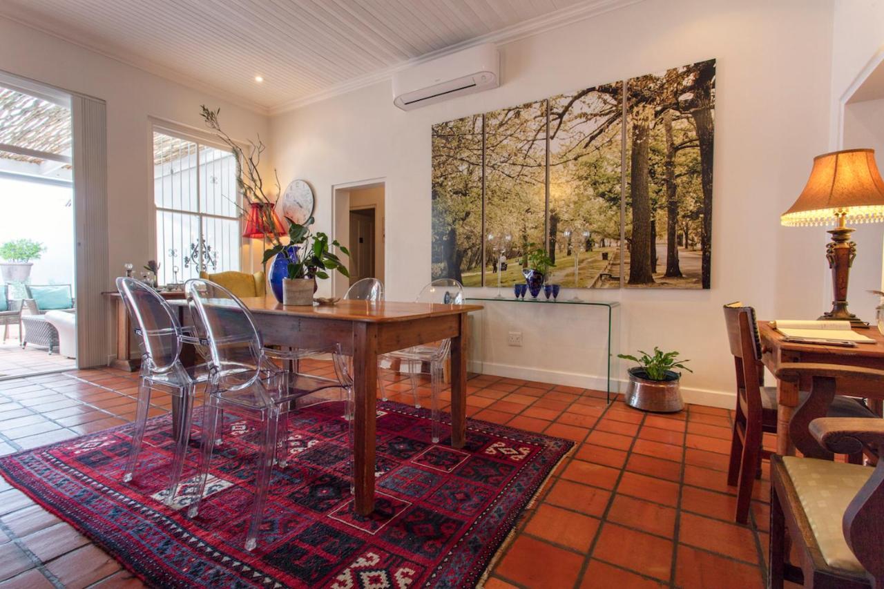 22 Die Laan Guest House Стелленбос Экстерьер фото